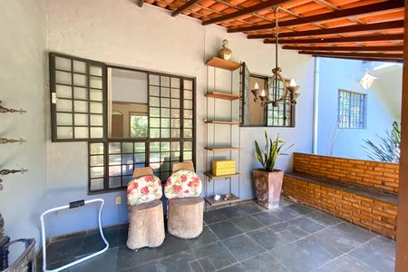 Casa de condomínio para alugar com 375m², 3 quartos e 2 vagas Casa de condomínio para alugar com 375m², 3 quartos e 2 vagasVaranda fundos