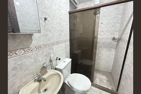 Banheiro de apartamento para alugar com 1 quarto, 34m² em Madureira, Rio de Janeiro