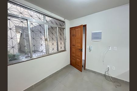 Sala de apartamento para alugar com 1 quarto, 34m² em Madureira, Rio de Janeiro