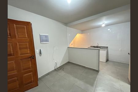 Sala de apartamento para alugar com 1 quarto, 34m² em Madureira, Rio de Janeiro