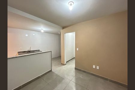 Sala de apartamento para alugar com 1 quarto, 34m² em Madureira, Rio de Janeiro