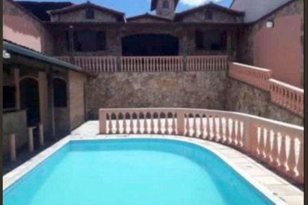 Casa para alugar com 250m², 4 quartos e 3 vagas