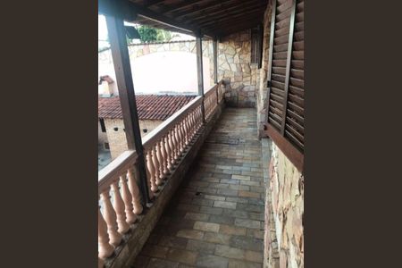 Casa para alugar com 250m², 4 quartos e 3 vagas