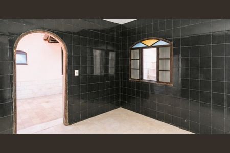 Sala de casa para alugar com 4 quartos, 250m² em Riacho das Pedras, Contagem