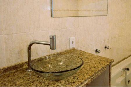 Banheiro de casa para alugar com 4 quartos, 250m² em Riacho das Pedras, Contagem