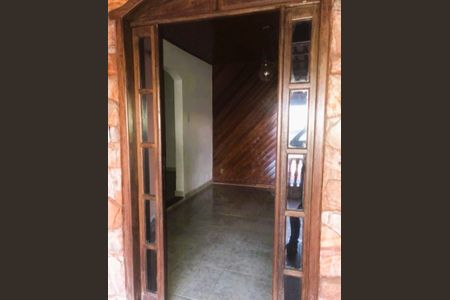 Casa para alugar com 250m², 4 quartos e 3 vagas