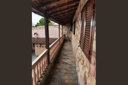Casa para alugar com 250m², 4 quartos e 3 vagas