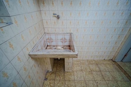 Casa para alugar com 120m², 2 quartos e 1 vaga Casa para alugar com 120m², 2 quartos e 1 vagaÁrea de Serviço