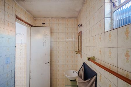 Casa para alugar com 120m², 2 quartos e 1 vaga Casa para alugar com 120m², 2 quartos e 1 vagaBanheiro 1
