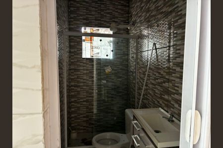 Banheiro de casa para alugar com 2 quartos, 70m² em Porto da Pedra, São Gonçalo