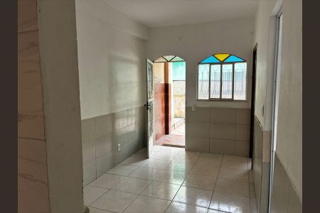 Sala de casa para alugar com 2 quartos, 70m² em Porto da Pedra, São Gonçalo