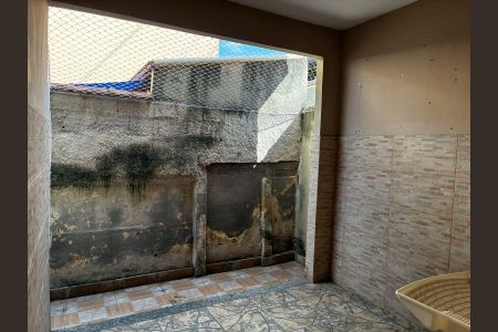 Casa para alugar com 70m², 2 quartos e sem vaga