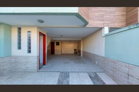 Casa para alugar com 115m², 2 quartos e 2 vagas Casa para alugar com 115m², 2 quartos e 2 vagasGaragem