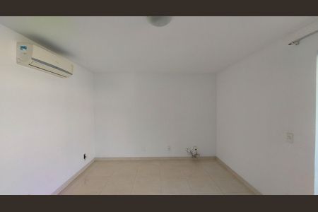 Casa para alugar com 115m², 2 quartos e 2 vagas Casa para alugar com 115m², 2 quartos e 2 vagasSala