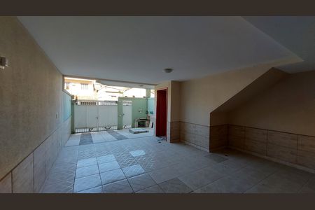 Casa para alugar com 115m², 2 quartos e 2 vagas Casa para alugar com 115m², 2 quartos e 2 vagasGaragem