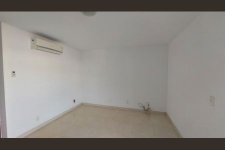 Casa para alugar com 115m², 2 quartos e 2 vagas Casa para alugar com 115m², 2 quartos e 2 vagasSala