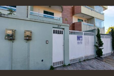 Casa para alugar com 115m², 2 quartos e 2 vagas Casa para alugar com 115m², 2 quartos e 2 vagasFachada