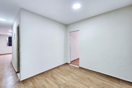 Casa para alugar com 140m², 2 quartos e 1 vaga Casa para alugar com 140m², 2 quartos e 1 vagaSala de Jantar