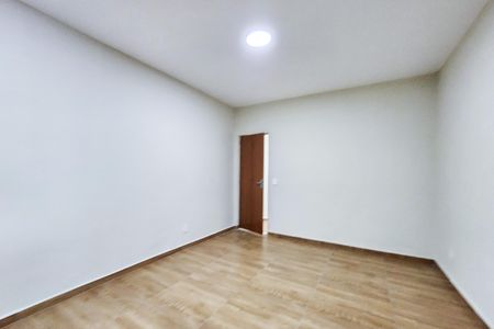 Casa para alugar com 140m², 2 quartos e 1 vaga Casa para alugar com 140m², 2 quartos e 1 vagaQuarto 1