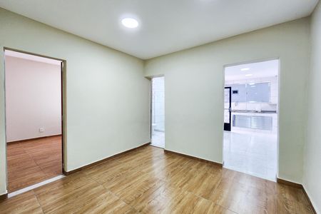 Casa para alugar com 140m², 2 quartos e 1 vaga Casa para alugar com 140m², 2 quartos e 1 vagaSala de Jantar