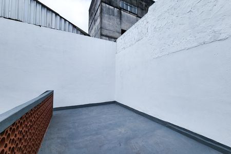 Casa para alugar com 140m², 2 quartos e 1 vaga Casa para alugar com 140m², 2 quartos e 1 vagaVaranda