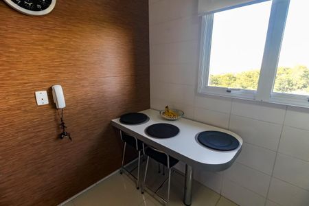 Apartamento à venda com 143m², 3 quartos e 3 vagas Apartamento à venda com 143m², 3 quartos e 3 vagasDetalhe da cozinha