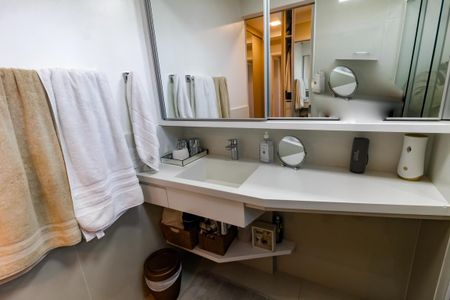 Apartamento à venda com 143m², 3 quartos e 3 vagas Apartamento à venda com 143m², 3 quartos e 3 vagasBanheiro da Suíte 3