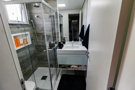 Apartamento à venda com 143m², 3 quartos e 3 vagas Apartamento à venda com 143m², 3 quartos e 3 vagasBanheiro da Suíte 1