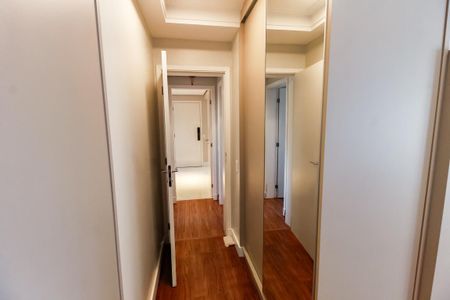 Apartamento à venda com 143m², 3 quartos e 3 vagas Apartamento à venda com 143m², 3 quartos e 3 vagasCloset da suíte 3