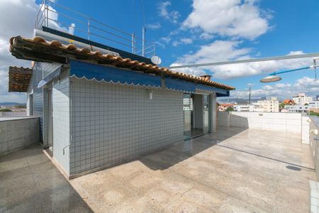 Apartamento à venda com 197m², 3 quartos e 2 vagas