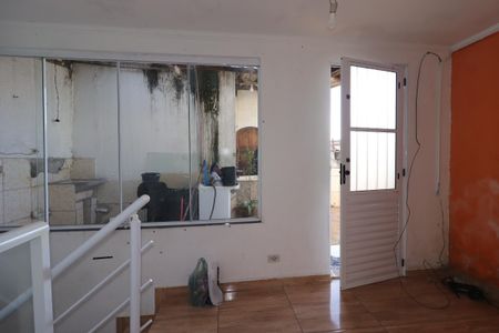Casa para alugar com 80m², 2 quartos e 1 vagaCorredor