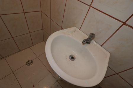 Casa para alugar com 80m², 2 quartos e 1 vagaBanheiro social - Pia