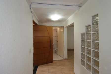 Casa para alugar com 80m², 2 quartos e 1 vagaEntrada