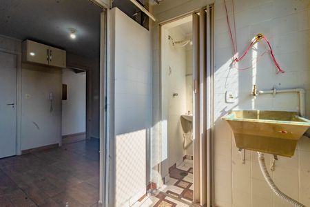 Apartamento à venda com 98m², 3 quartos e 1 vaga Apartamento à venda com 98m², 3 quartos e 1 vagaÁrea de serviço