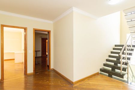 Corredor de casa à venda com 6 quartos, 750m² em São Domingos, São Paulo