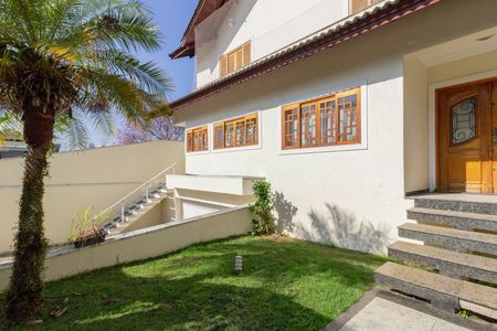 Quintal da Frente de casa à venda com 6 quartos, 750m² em São Domingos, São Paulo