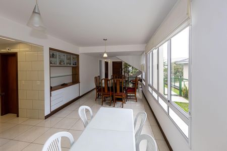 Casa de condomínio para alugar com 802m², 4 quartos e 4 vagas Casa de condomínio para alugar com 802m², 4 quartos e 4 vagasSala de Jantar