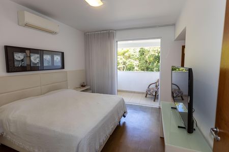 Casa de condomínio para alugar com 802m², 4 quartos e 4 vagas Casa de condomínio para alugar com 802m², 4 quartos e 4 vagasSuíte 1