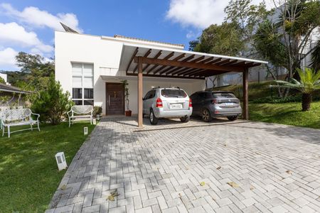 Casa de condomínio para alugar com 802m², 4 quartos e 4 vagas Casa de condomínio para alugar com 802m², 4 quartos e 4 vagasGaragem