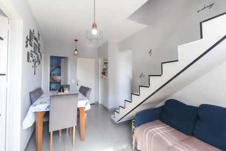 Apartamento para alugar com 61m², 4 quartos e 1 vaga Apartamento para alugar com 61m², 4 quartos e 1 vagaSala