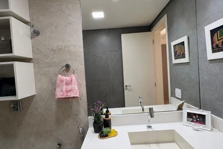 Apartamento à venda com 240m², 4 quartos e 2 vagas