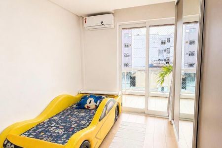 Apartamento à venda com 240m², 4 quartos e 2 vagas