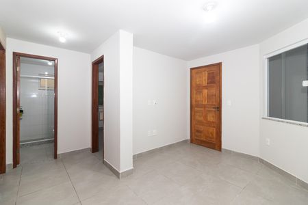 Apartamento para alugar com 34m², 2 quartos e sem vaga Apartamento para alugar com 34m², 2 quartos e sem vagaSala