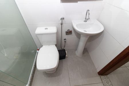 Apartamento para alugar com 34m², 2 quartos e sem vaga Apartamento para alugar com 34m², 2 quartos e sem vagaBanheiro