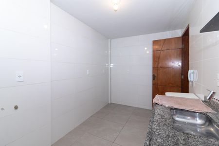 Apartamento para alugar com 34m², 2 quartos e sem vaga Apartamento para alugar com 34m², 2 quartos e sem vagaCozinha e Área de Serviço