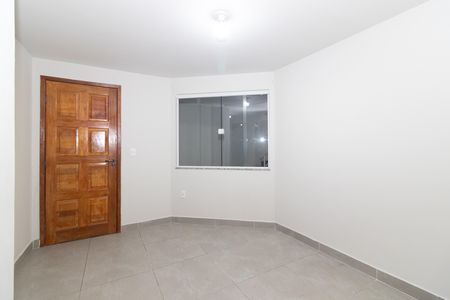 Apartamento para alugar com 34m², 2 quartos e sem vaga Apartamento para alugar com 34m², 2 quartos e sem vagaSala