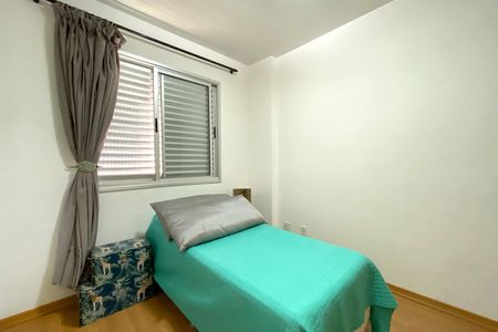 Apartamento à venda com 190m², 4 quartos e 3 vagas Apartamento à venda com 190m², 4 quartos e 3 vagasQuarto 3