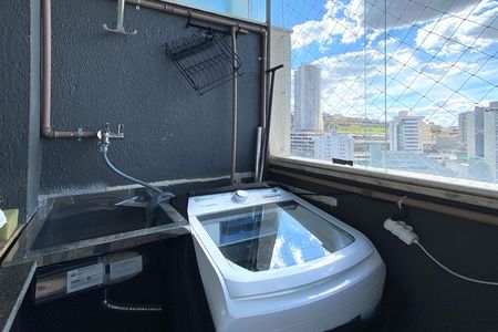 Apartamento à venda com 190m², 4 quartos e 3 vagas Apartamento à venda com 190m², 4 quartos e 3 vagasÁrea de Serviço