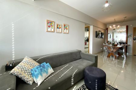 Apartamento à venda com 190m², 4 quartos e 3 vagas Apartamento à venda com 190m², 4 quartos e 3 vagasSala de Estar