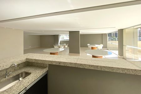 Apartamento à venda com 190m², 4 quartos e 3 vagas Apartamento à venda com 190m², 4 quartos e 3 vagasÁrea comum